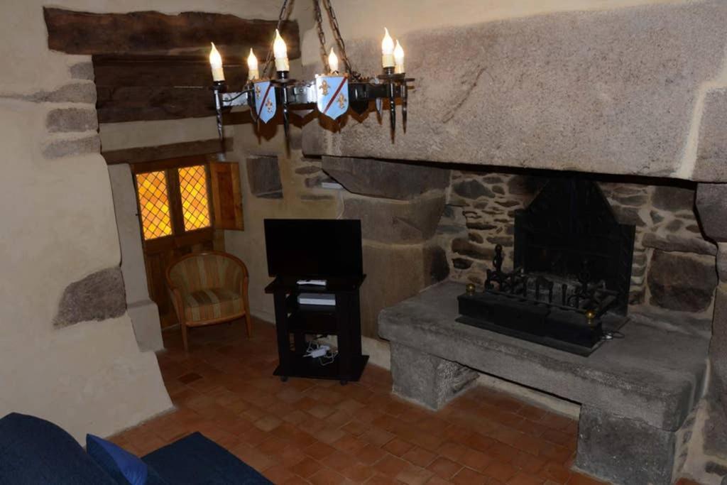 Gite 3 Personnes, Possibilite Table D'Hotes Le Soir Treduder Exterior photo