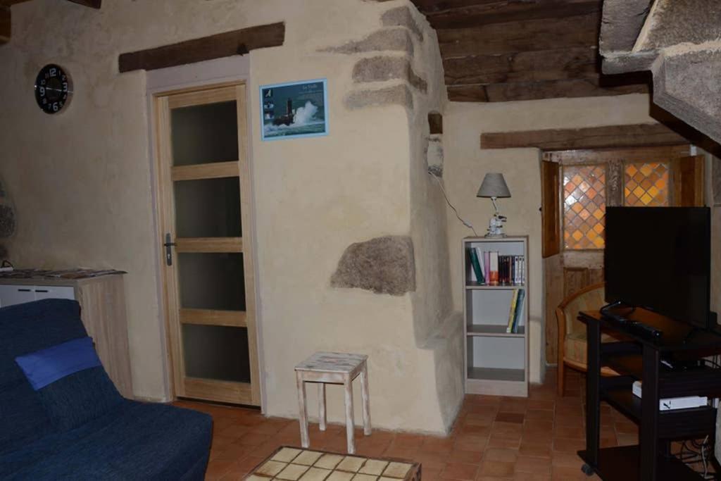 Gite 3 Personnes, Possibilite Table D'Hotes Le Soir Treduder Exterior photo
